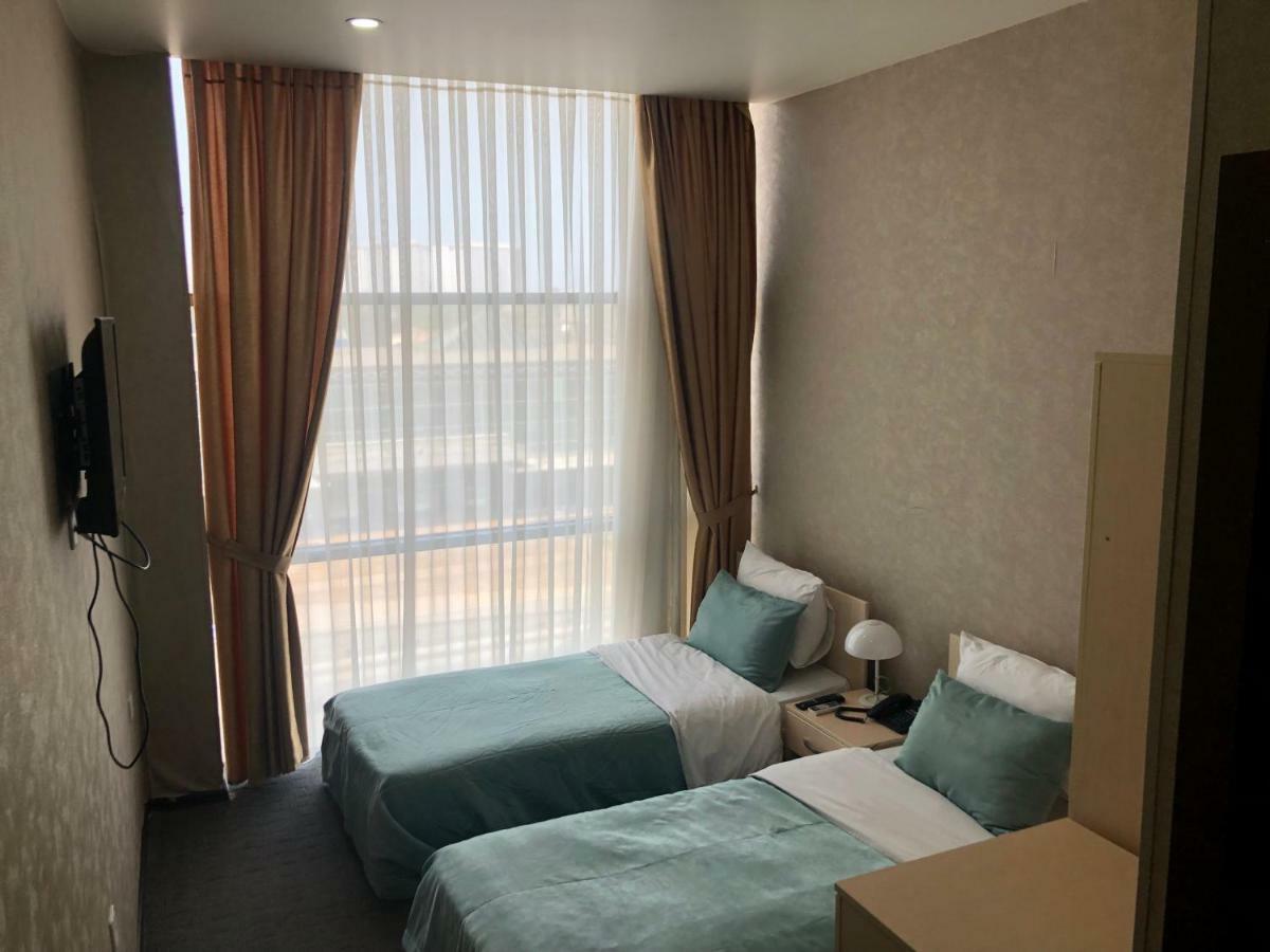 Bridge Hotel Baku Bagian luar foto