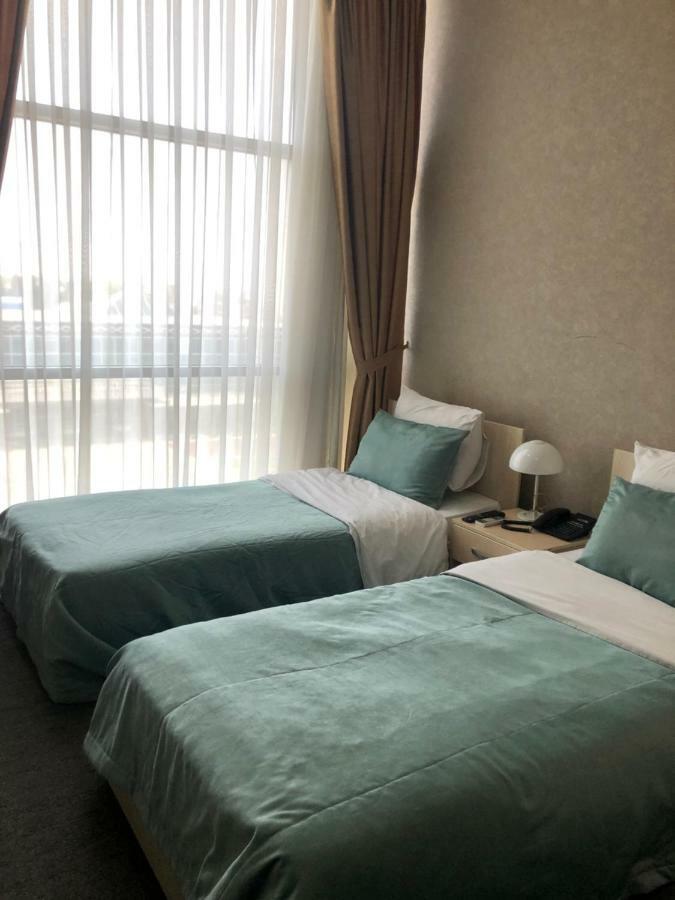 Bridge Hotel Baku Bagian luar foto